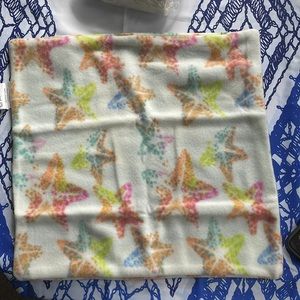 New 18x18” star fish 🐠 double sided fleece pillow cover set of two